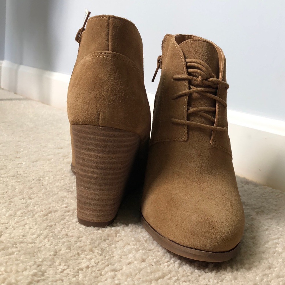 Lucky brand wedges size 9 NWOT